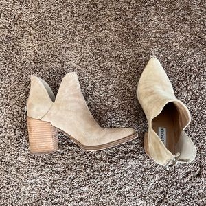 Steve Madden booties, size 8.5, taupe